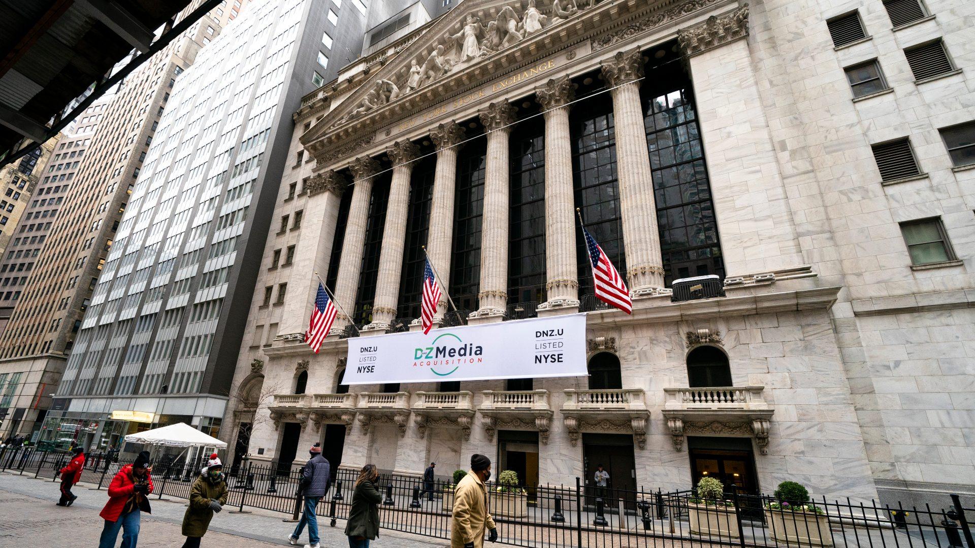 Wall street stock shop market